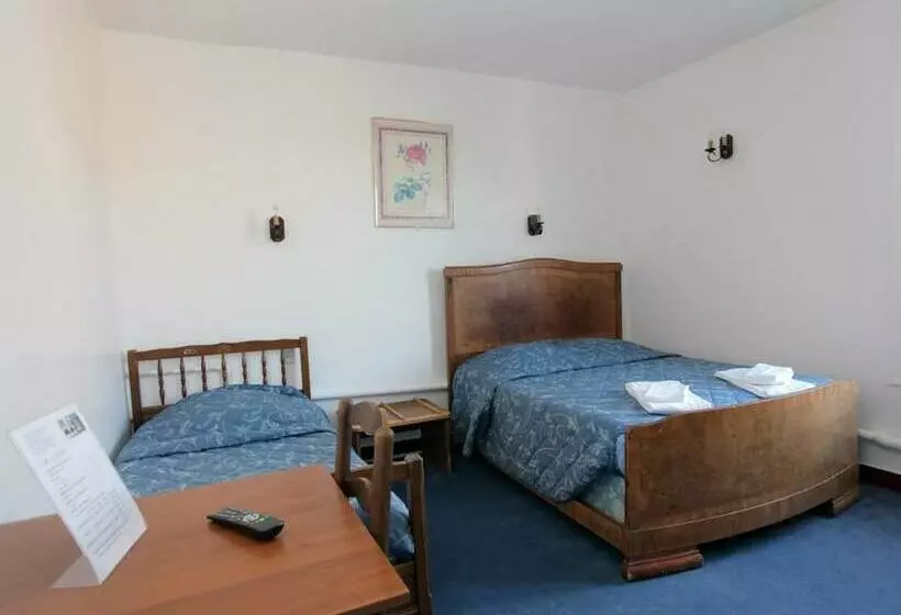 酒店 Le Chapeau Rouge