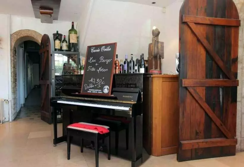 酒店 Le Chapeau Rouge