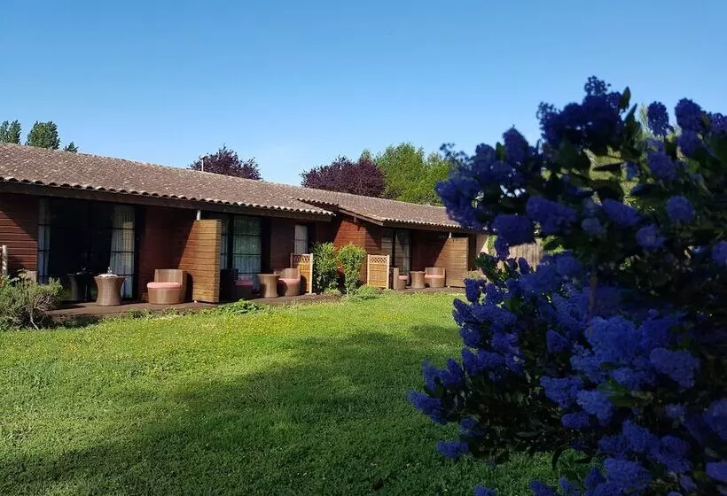 Отель Le Vieux Logis De Clam