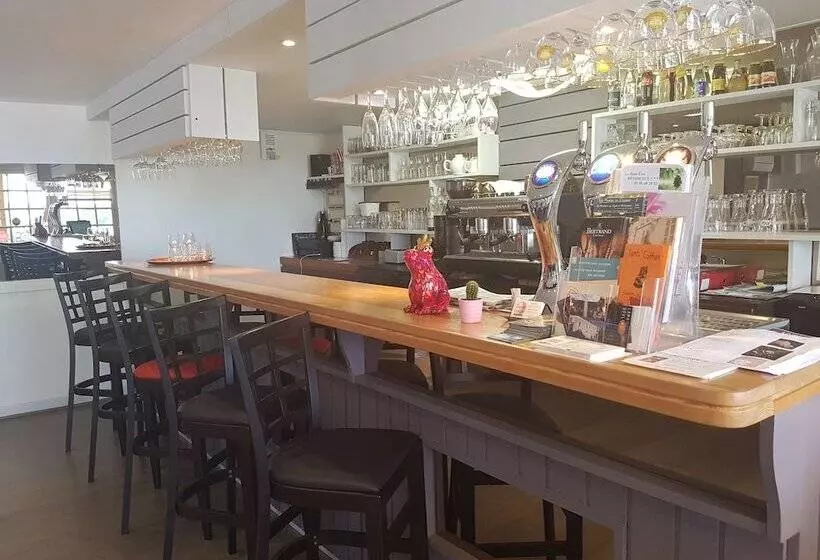 Отель Le Vieux Logis De Clam