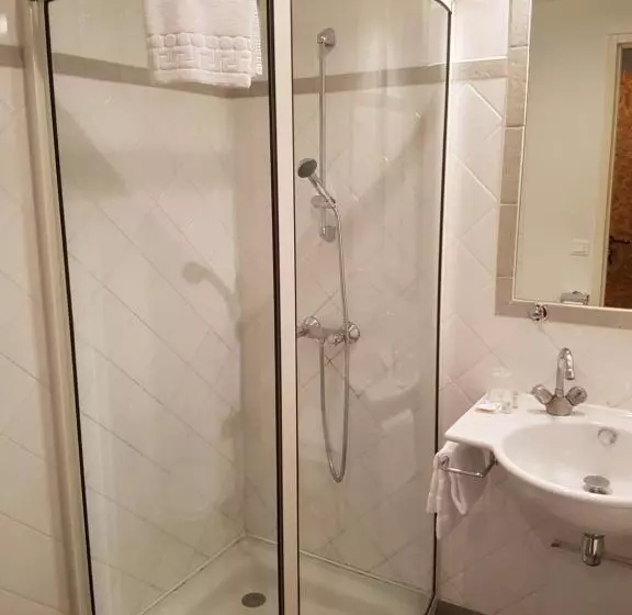 Отель Le Vieux Logis De Clam