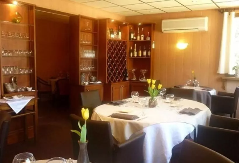 Logis Hotel Le Relais Du Serre