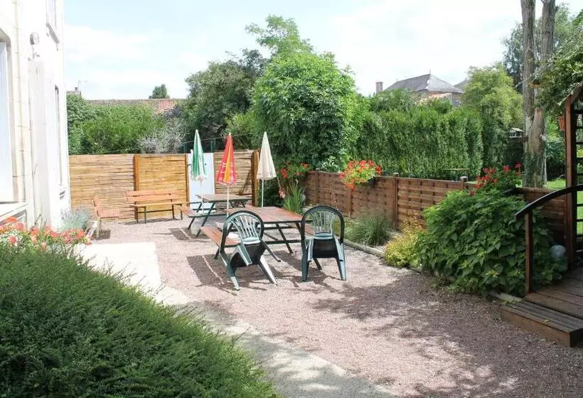 酒店 Logis Hôtel Beauséjour