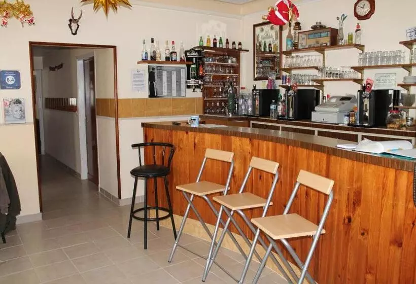 酒店 Logis Hôtel Beauséjour