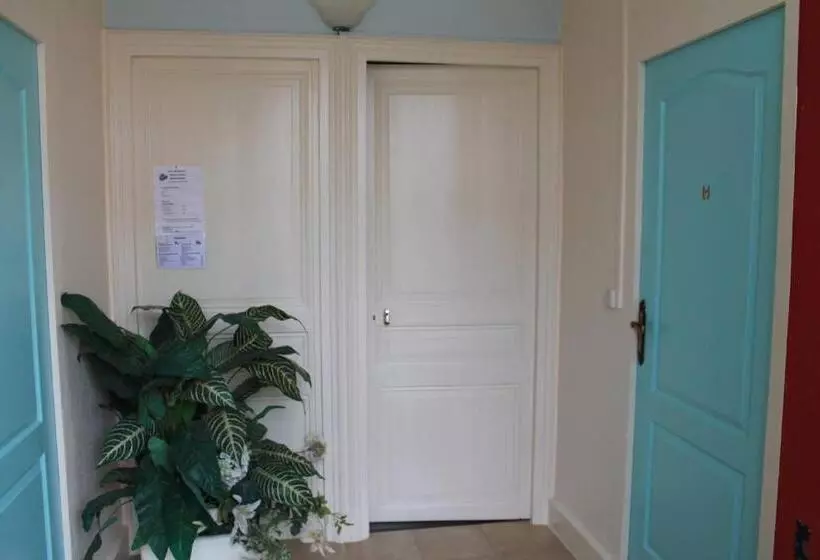 酒店 Logis Hôtel Beauséjour