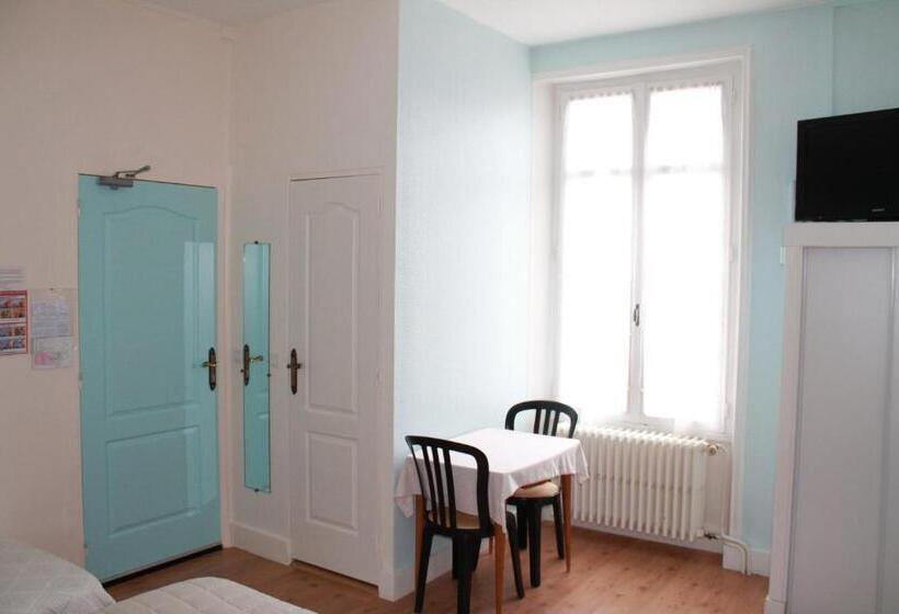 Hotel Logis Hôtel Beauséjour