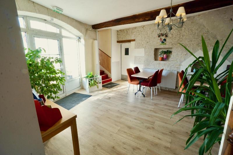 בית מלון כפרי Logis Hôtel Restaurant Clair Cottage, Chisseaux Chenonceaux