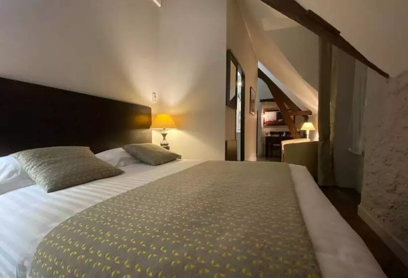 ホテル Logis Hostellerie Des Ducs