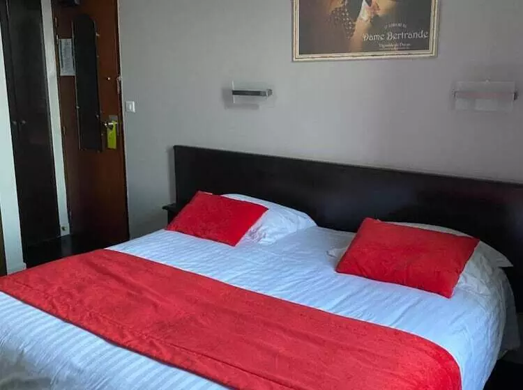 ホテル Logis Hostellerie Des Ducs