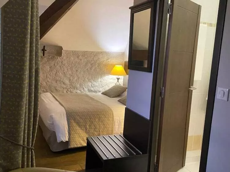 ホテル Logis Hostellerie Des Ducs