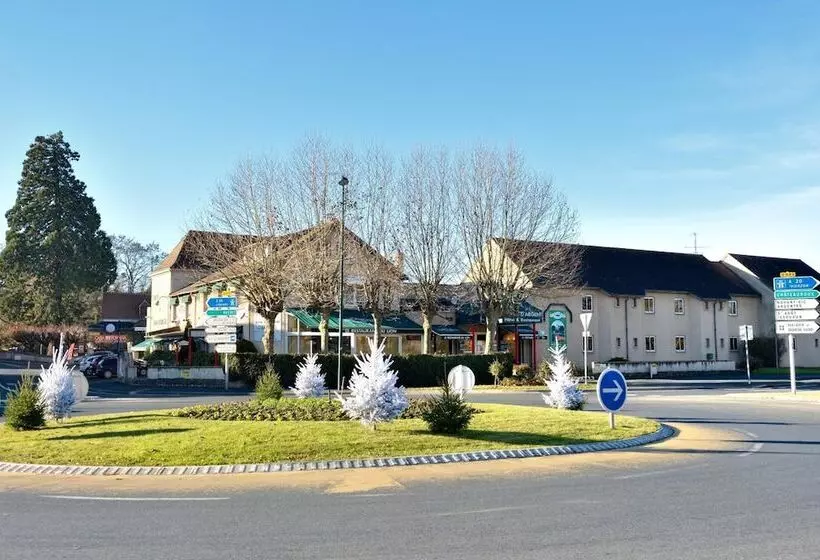 Отель Logis Hôtel Restaurant Du Lion D Argent Et Des Tanneries