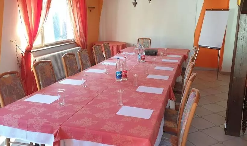 Logis Hotel Restaurant Le Faudé