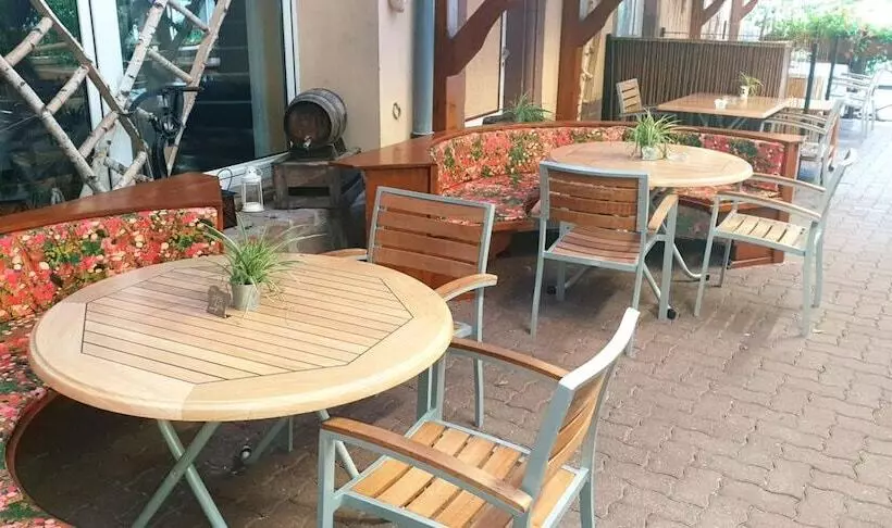 Logis Hotel Restaurant Le Faudé