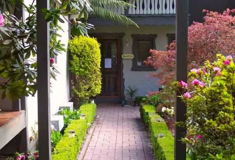 Hotelli Annie Roe's Luxury Bed & Breakfast