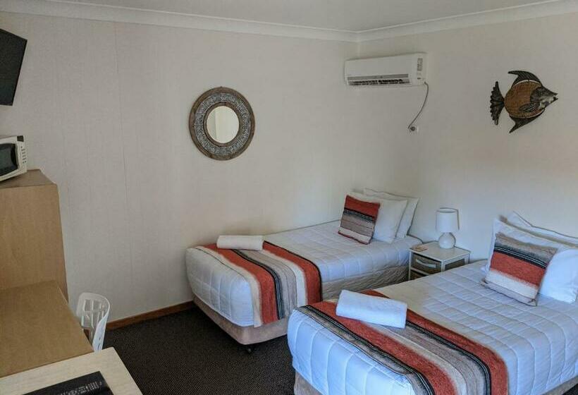 בית מלון כפרי Karuah Motor Inn