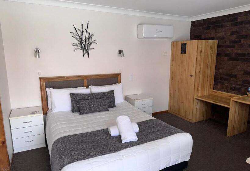 בית מלון כפרי Karuah Motor Inn