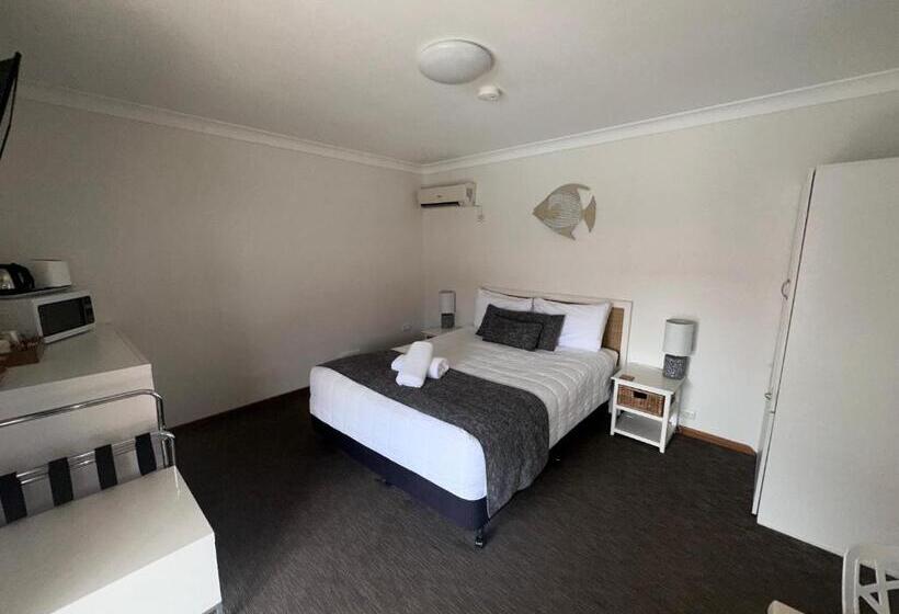 בית מלון כפרי Karuah Motor Inn