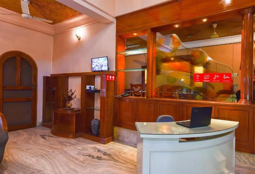 Отель Oyo 14371 Treetops Guest House