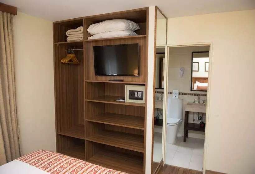 簡易ホテル Del Bosque Apart