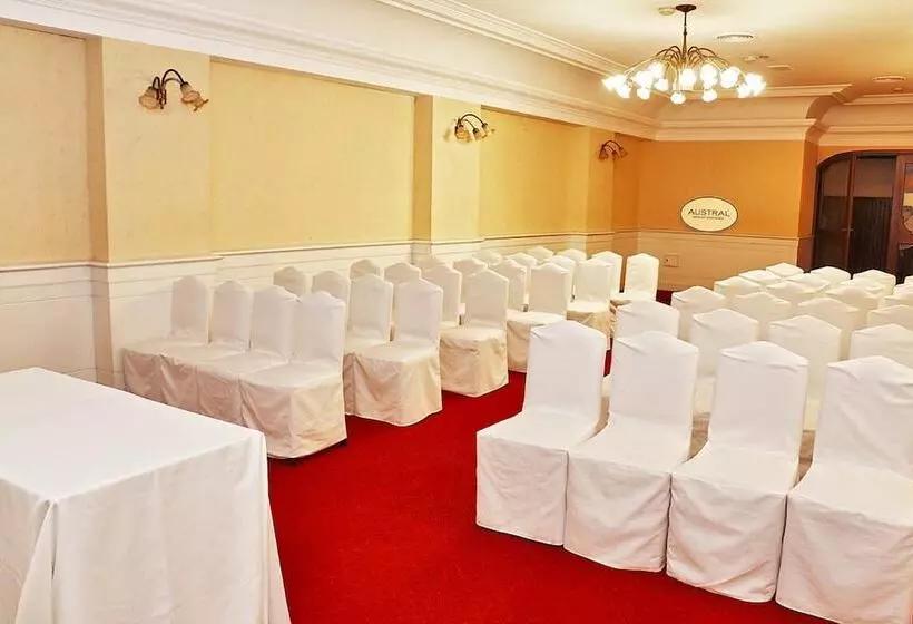 Отель Austral Bahia Blanca