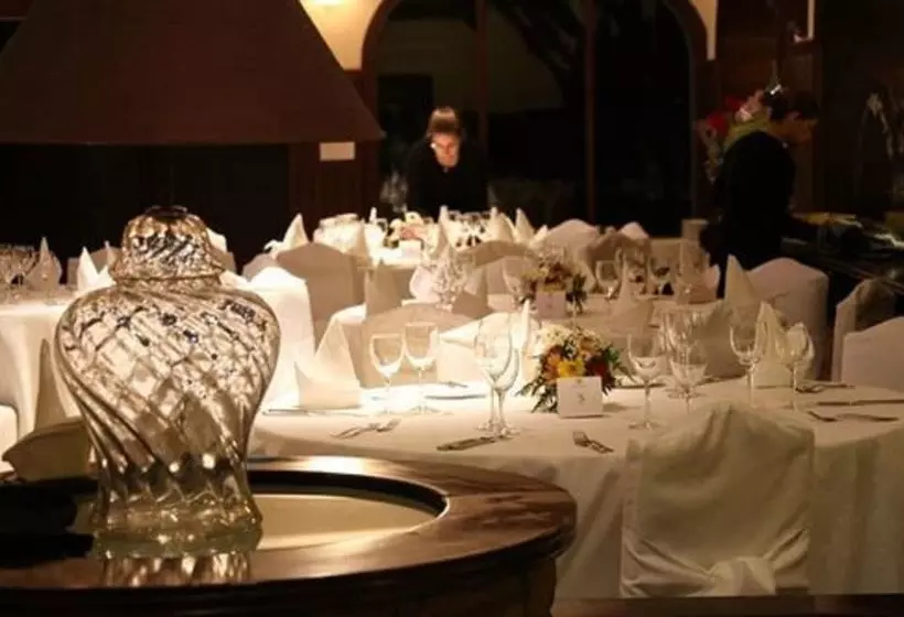 Отель Austral Bahia Blanca