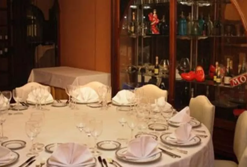 Отель Austral Bahia Blanca