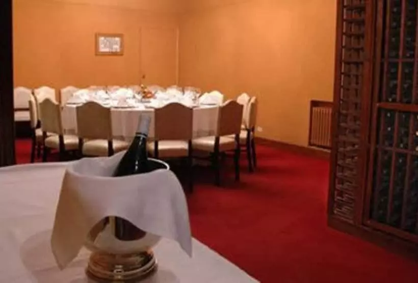 Отель Austral Bahia Blanca