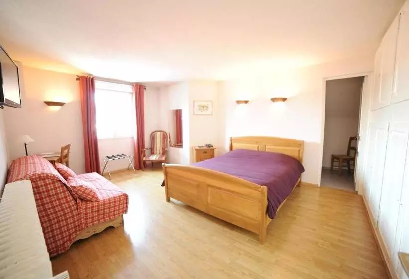 فندق Logis Hôtel Restaurant Barrey