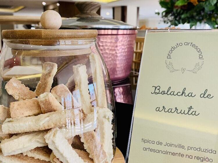 هتل Blue Tree Towers Joinville