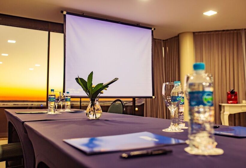 هتل Blue Tree Towers Millenium Porto Alegre