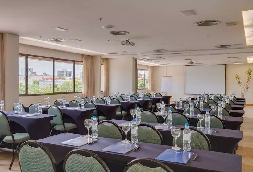 Otel Blue Tree Towers Millenium Porto Alegre