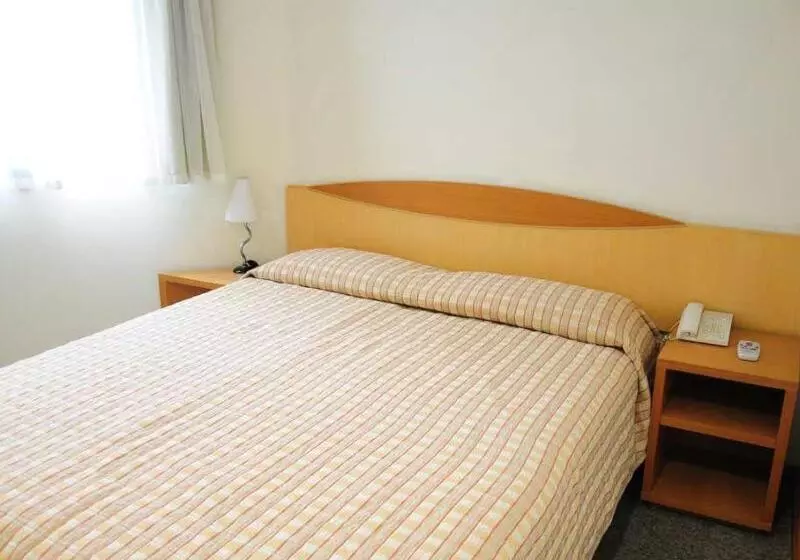 هتل Brasilia Santana Gold Flat