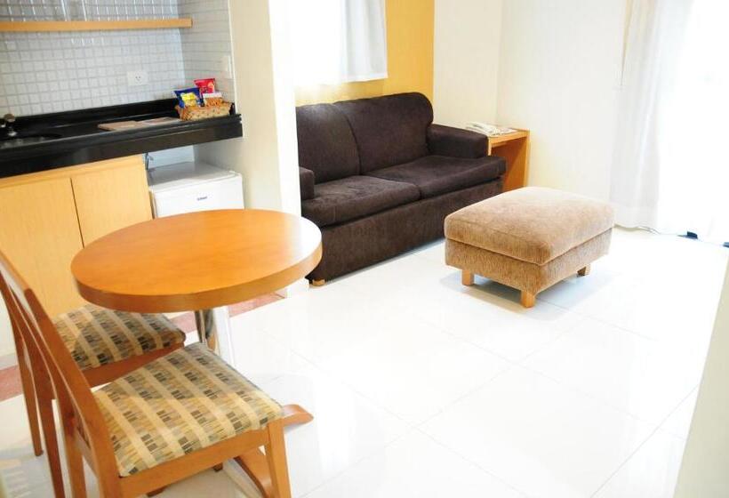 هتل Brasilia Santana Gold Flat