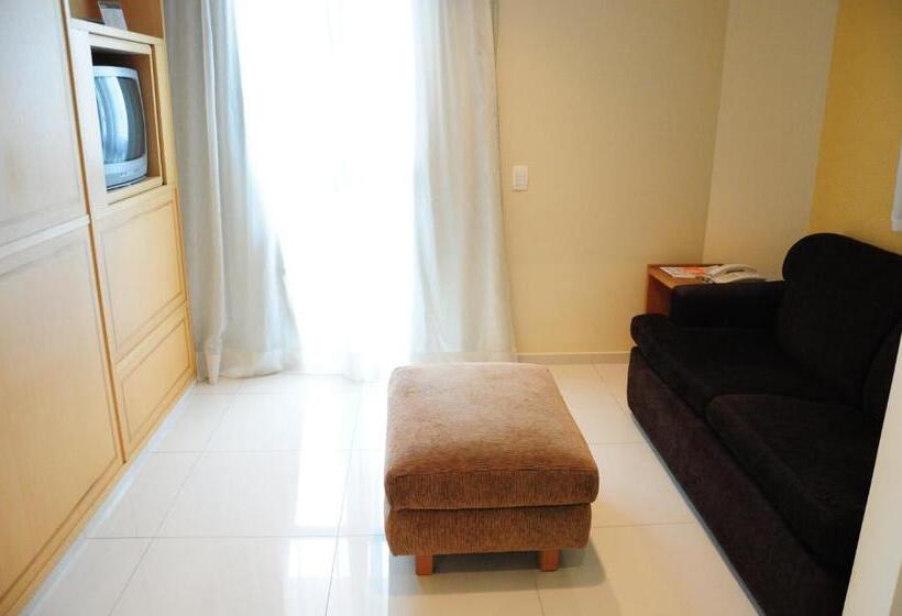 هتل Brasilia Santana Gold Flat