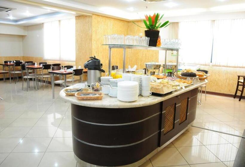 هتل Brasilia Santana Gold Flat