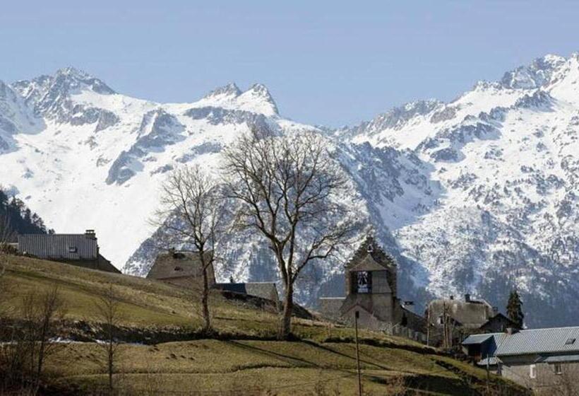 هتل Hôtel Le Montaigu