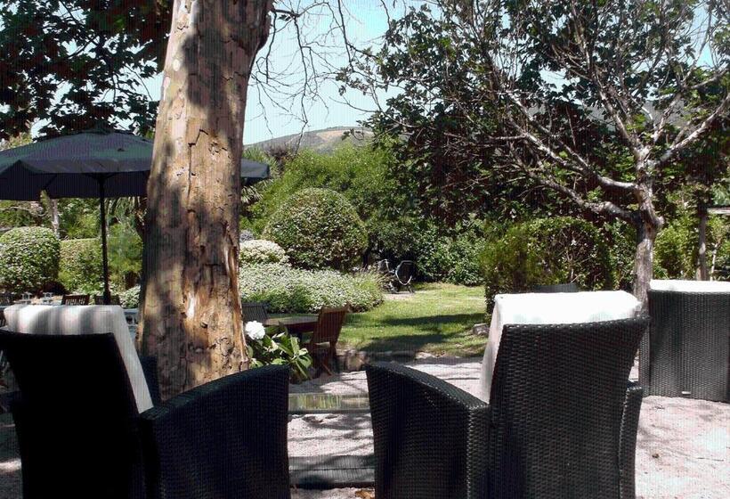 Отель Hôtel Spa Mendi Alde