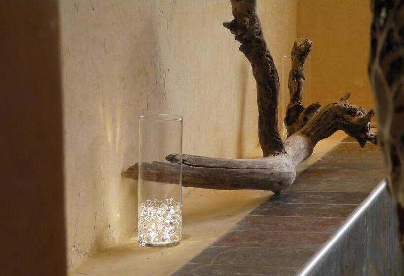 Отель Hôtel Spa Mendi Alde