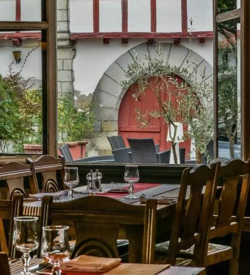 בית מלון כפרי Hôtel Spa Mendi Alde