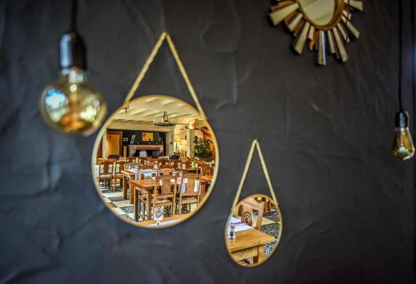 Отель Hôtel Spa Mendi Alde