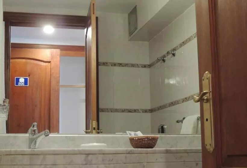 בית מלון כפרי La Foret