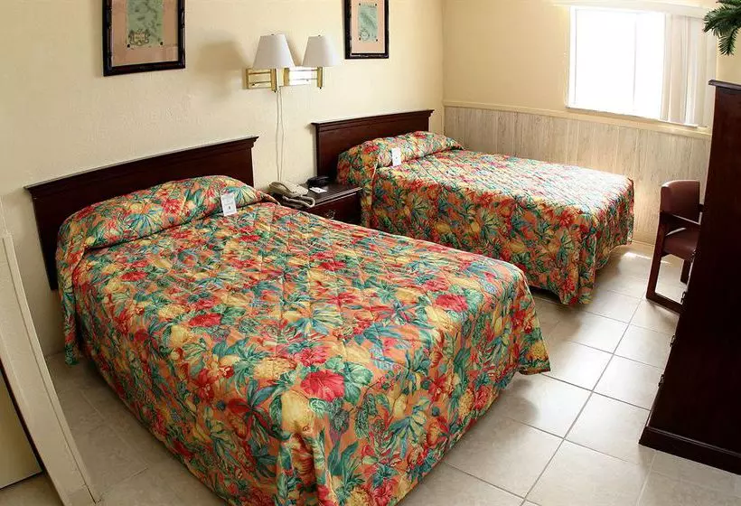 호텔 Lani Kai Beachfront Resort