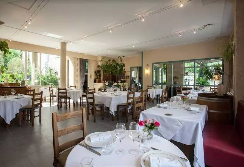 ホテル Le Lion D Or