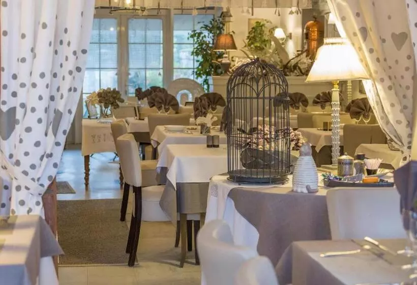 Logishotels Le Relais Du Quercy