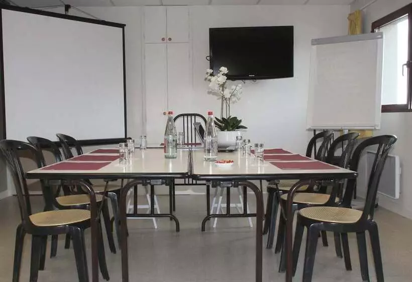 فندق Le Saint Vincent Lyon Sud