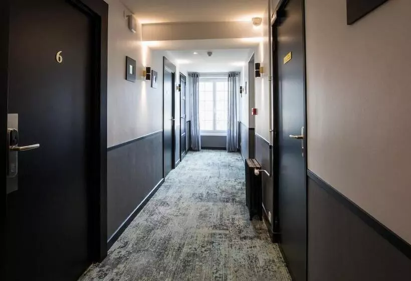 Отель Logis Hôtel Restaurant De La Poste