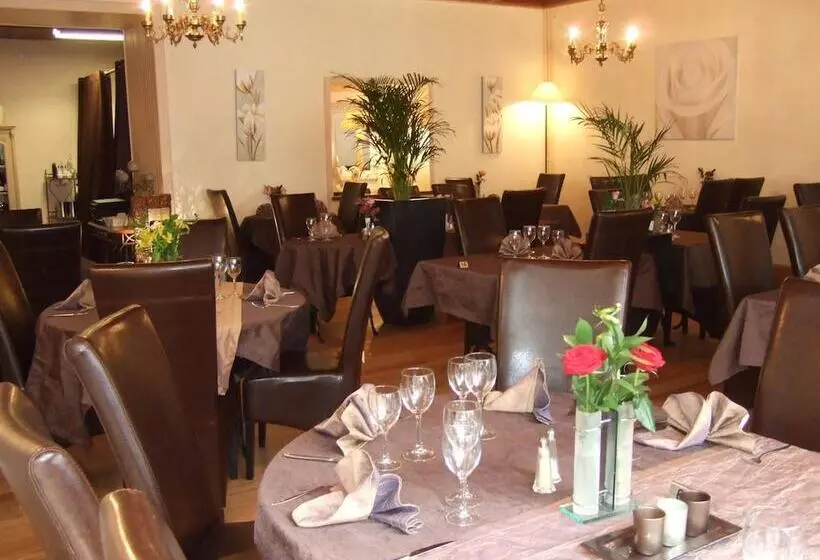 فندق Logis L'ecu De France