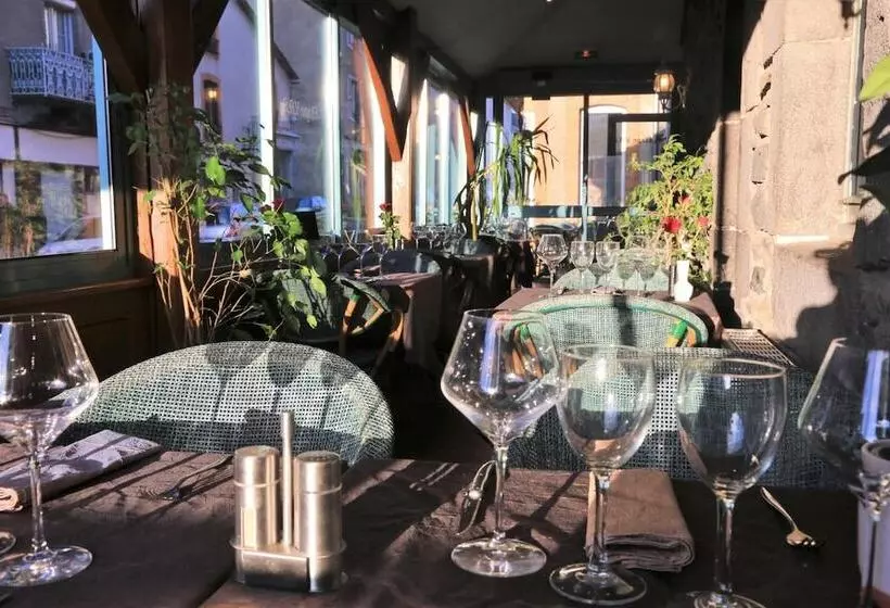 فندق Logis L'ecu De France