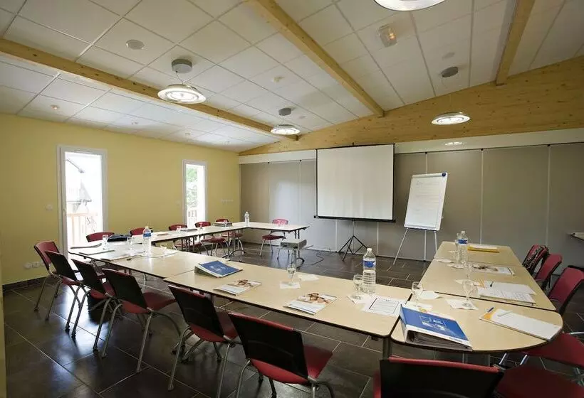 בית מלון כפרי Logis Hôtel Parenthèse, Restaurant & Spa