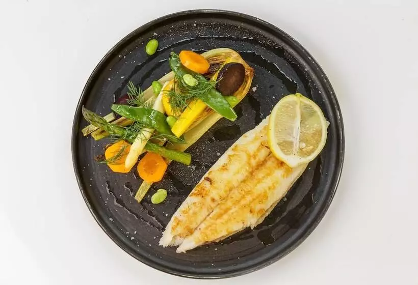 בית מלון כפרי Logis Hôtel Parenthèse, Restaurant & Spa